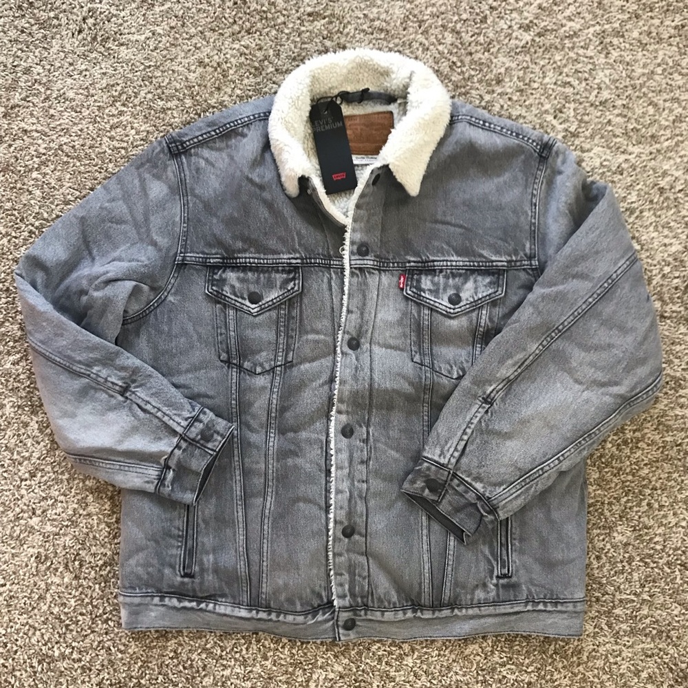 Levi's Men's Sherpa-Lined Denim Trucker Jacket XL Washed Grey/Black